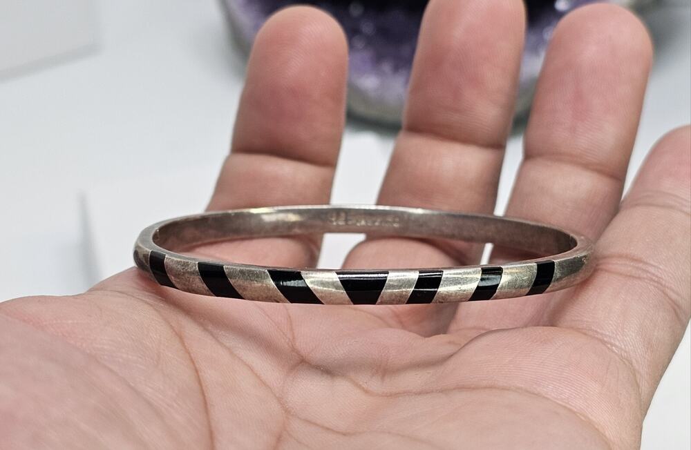 Vintage Mexico 925 Sterling Silver Black Inlay Bangle Bracelet